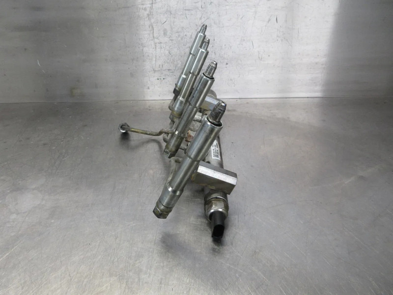 Mercedes-Benz A 934 078 03 45 BRANSTOFRAIL OM934LA EURO 6 - Fuel processing/ Fuel delivery for Truck: picture 2 Mercedes-Benz A 934 078 03 45 BRANSTOFRAIL OM934LA EURO 6 - Fuel processing/ Fuel delivery for Truck: picture 2