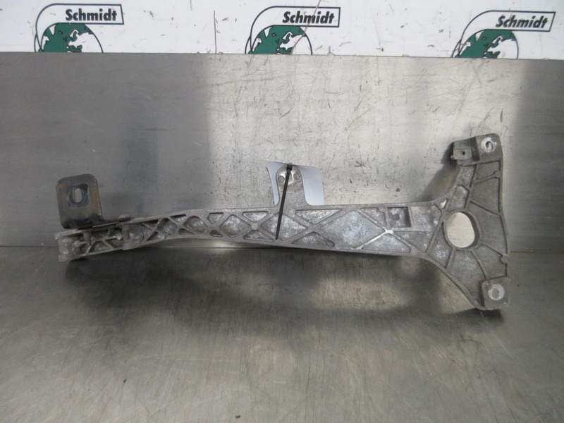 Mercedes-Benz A 960 880 77 65 BUMPER STEUN MERCEDES MP4 EURO 6 - Frame/ Chassis for Truck: picture 2 Mercedes-Benz A 960 880 77 65 BUMPER STEUN MERCEDES MP4 EURO 6 - Frame/ Chassis for Truck: picture 2