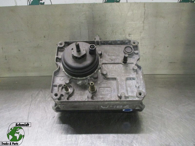 Renault 7422608252 ADBLUE POMP - Fuel processing/ Fuel delivery: picture 1 Renault 7422608252 ADBLUE POMP - Fuel processing/ Fuel delivery: picture 1