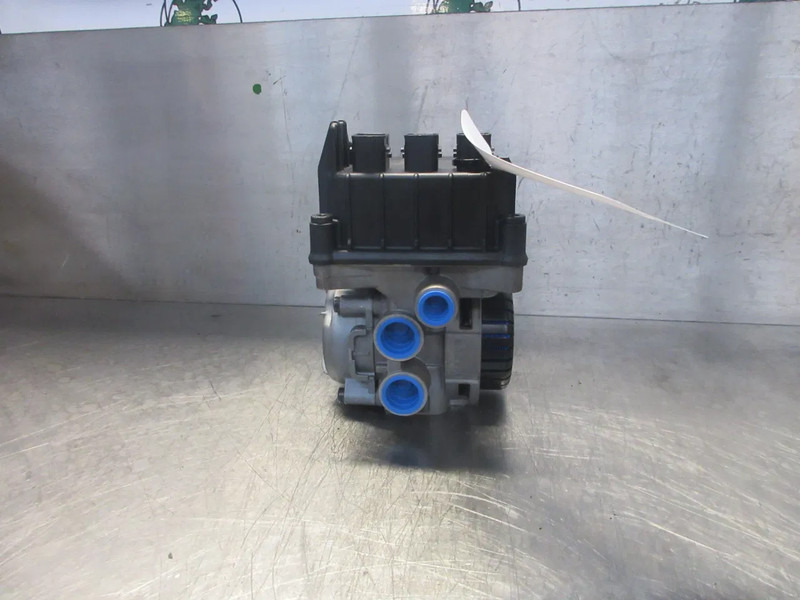 Spare parts for Truck DAF 1867005 // VOORMODULEN ABS DAF CF XF EURO 6: picture 14