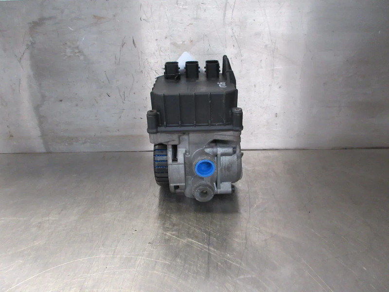 Spare parts for Truck DAF 1867005 // VOORMODULEN ABS DAF CF XF EURO 6: picture 6