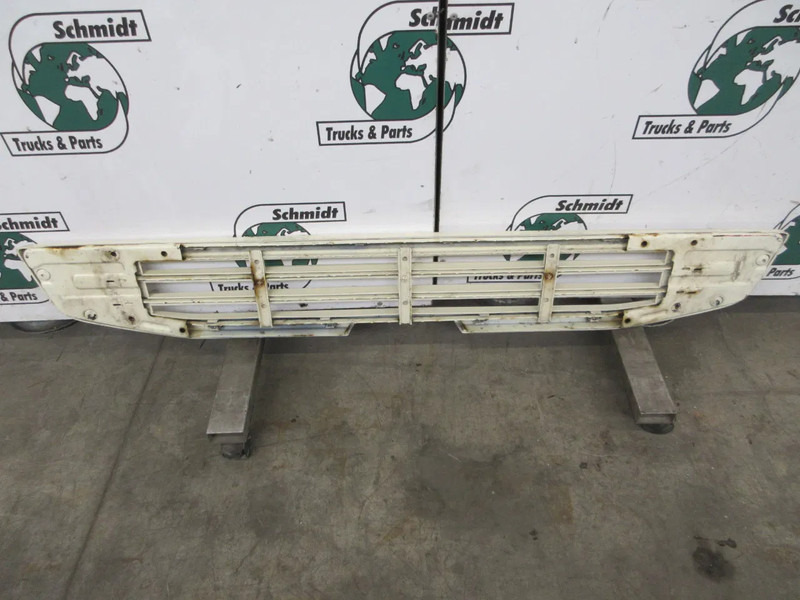 Volvo 23720279 // 82419435 ONDER GRILL VOLVO FM 370 MODEL 2018 - Grill for Truck: picture 2 Volvo 23720279 // 82419435 ONDER GRILL VOLVO FM 370 MODEL 2018 - Grill for Truck: picture 2