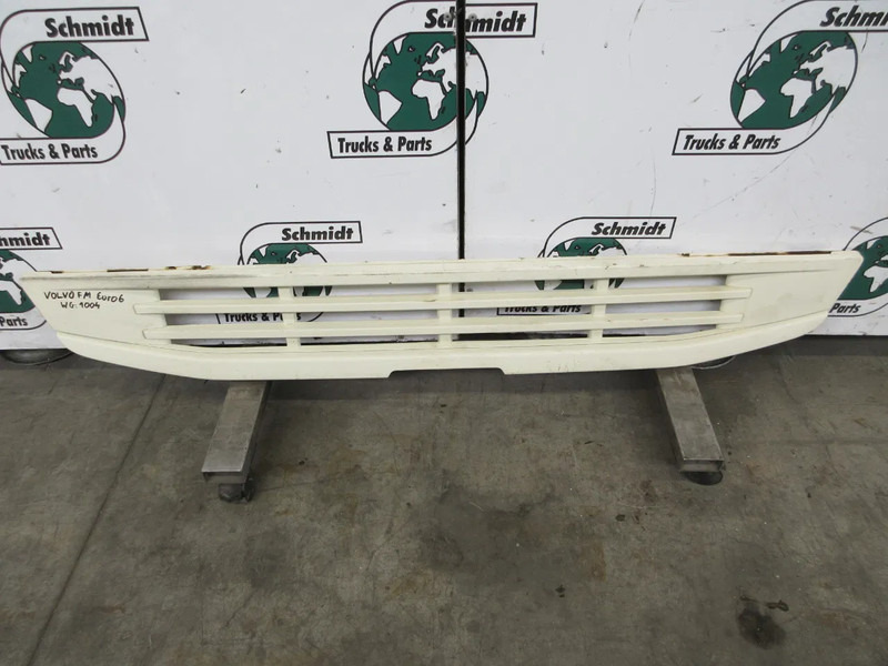 Volvo 23720279 // 82419435 ONDER GRILL VOLVO FM 370 MODEL 2018 - Grill for Truck: picture 5 Volvo 23720279 // 82419435 ONDER GRILL VOLVO FM 370 MODEL 2018 - Grill for Truck: picture 5