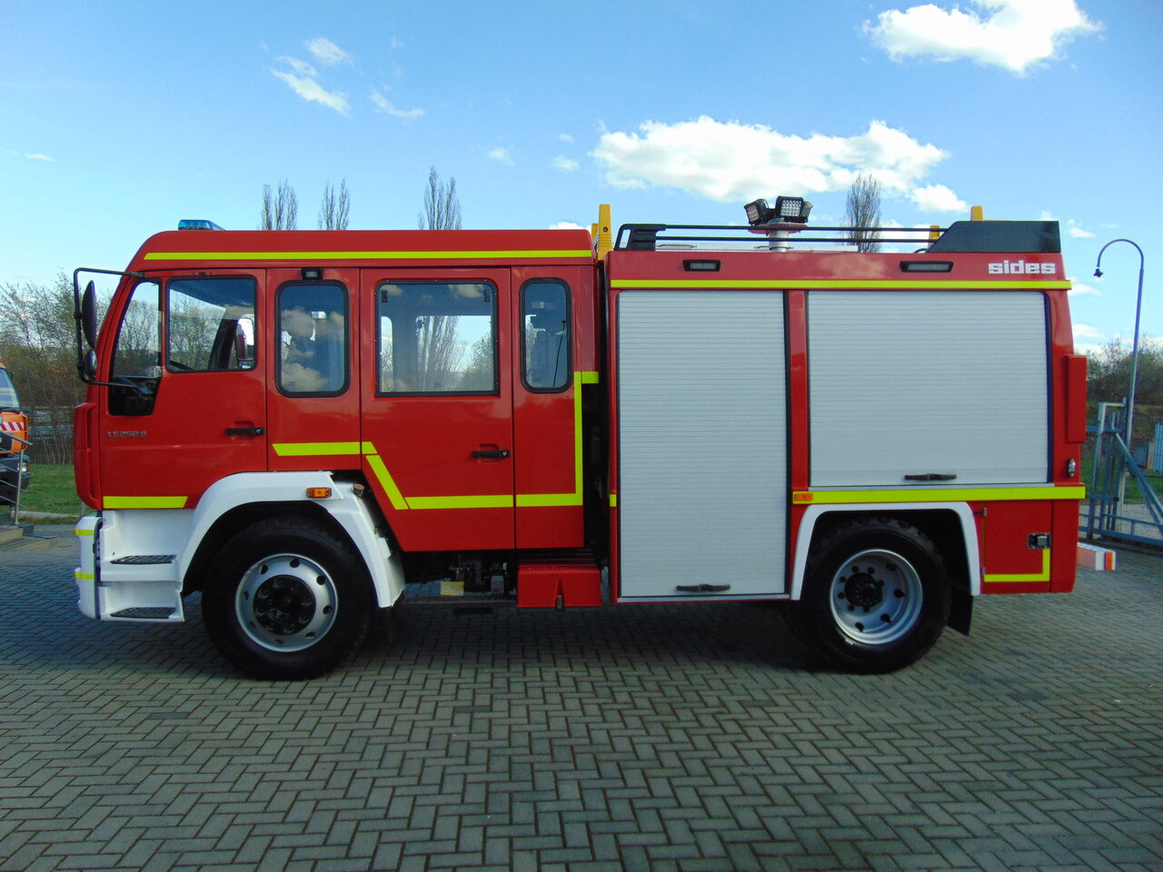 MAN LE250B SIDES - Fire truck: picture 5 MAN LE250B SIDES - Fire truck: picture 5