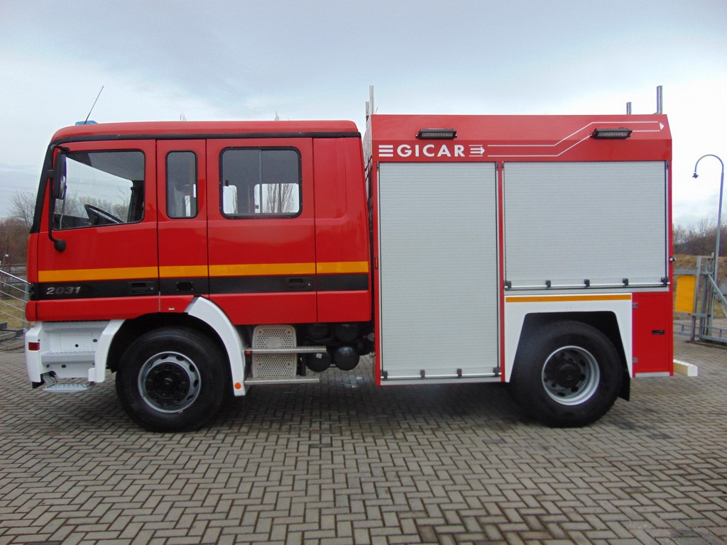 MERCEDES-BENZ Actros 2031 V8 GICAR - Fire truck: picture 5 MERCEDES-BENZ Actros 2031 V8 GICAR - Fire truck: picture 5