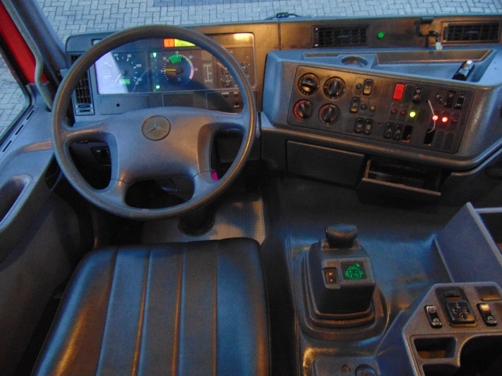 Fire truck MERCEDES-BENZ Actros 2031 V8 GICAR: picture 19 Fire truck MERCEDES-BENZ Actros 2031 V8 GICAR: picture 19