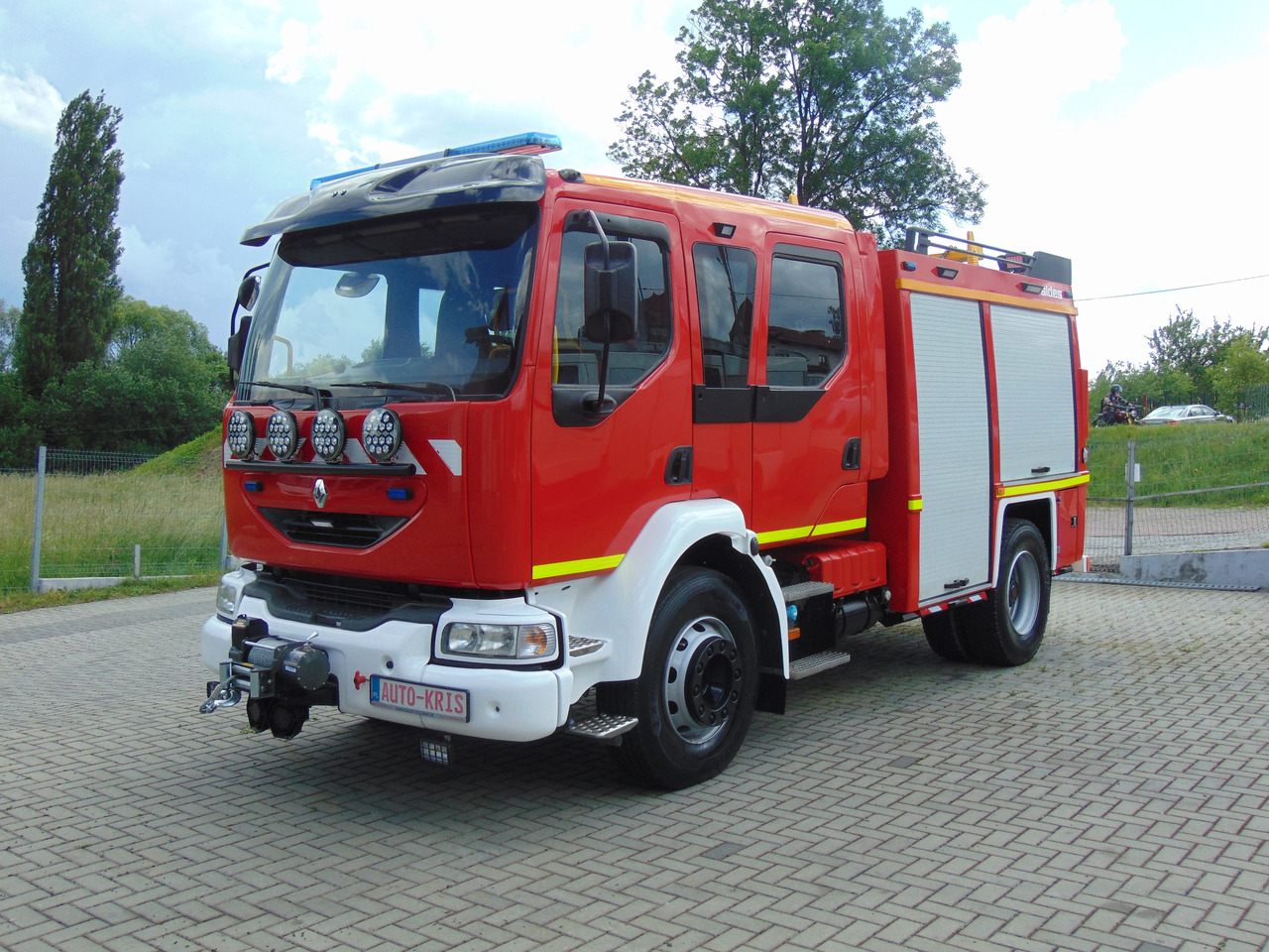 RENAULT Midlum 270dCi SIDES - Fire truck: picture 1 RENAULT Midlum 270dCi SIDES - Fire truck: picture 1