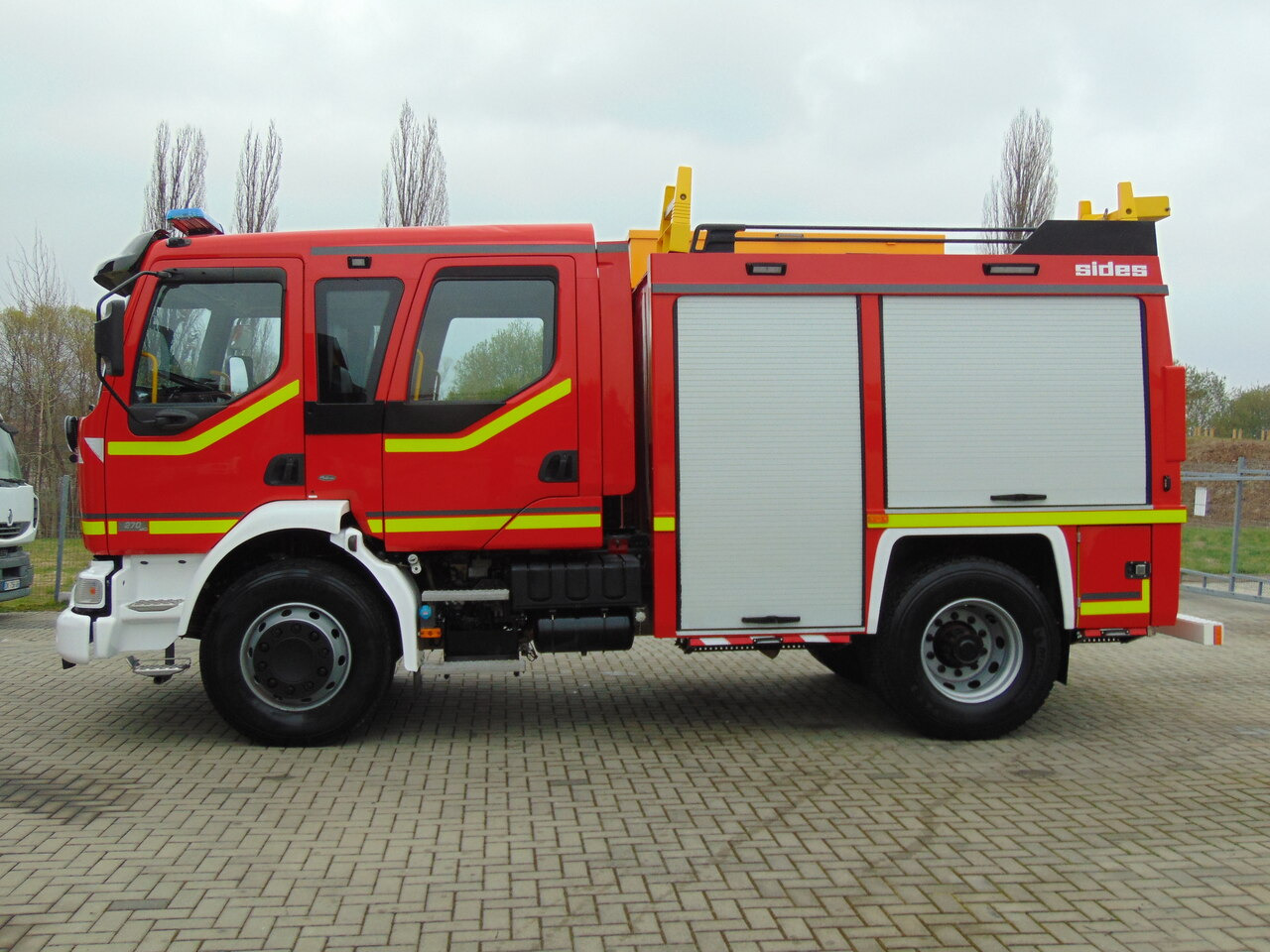 RENAULT Midlum 270dCi SIDES TOP - Fire truck: picture 5 RENAULT Midlum 270dCi SIDES TOP - Fire truck: picture 5