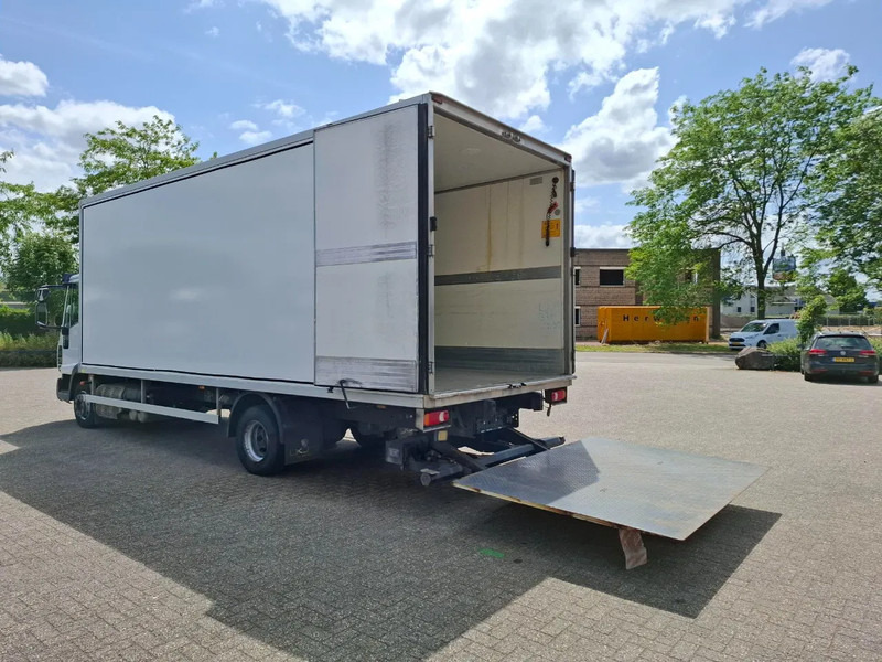Iveco EuroCargo 120 / COOL TRUCK / CARRIER XARIOS 600 / PLATFORM 2000KG / ONLY:340634 KM / AIRCO / MANUAL / EURO-6 / 2014 - Isothermal truck: picture 3 Iveco EuroCargo 120 / COOL TRUCK / CARRIER XARIOS 600 / PLATFORM 2000KG / ONLY:340634 KM / AIRCO / MANUAL / EURO-6 / 2014 - Isothermal truck: picture 3