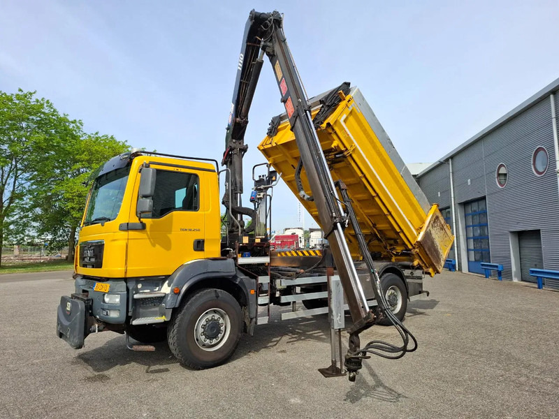 MAN TGM 18.250 / 4X4 / NL TRUCK / TUV:30-04-2026 / 118783 KM / HMF 1110 K2 / ROTATOR / GOOD TYRES / FULL-STEEL / DRUM BRAKES / MANUA - Tipper, Crane truck: picture 1 MAN TGM 18.250 / 4X4 / NL TRUCK / TUV:30-04-2026 / 118783 KM / HMF 1110 K2 / ROTATOR / GOOD TYRES / FULL-STEEL / DRUM BRAKES / MANUA - Tipper, Crane truck: picture 1