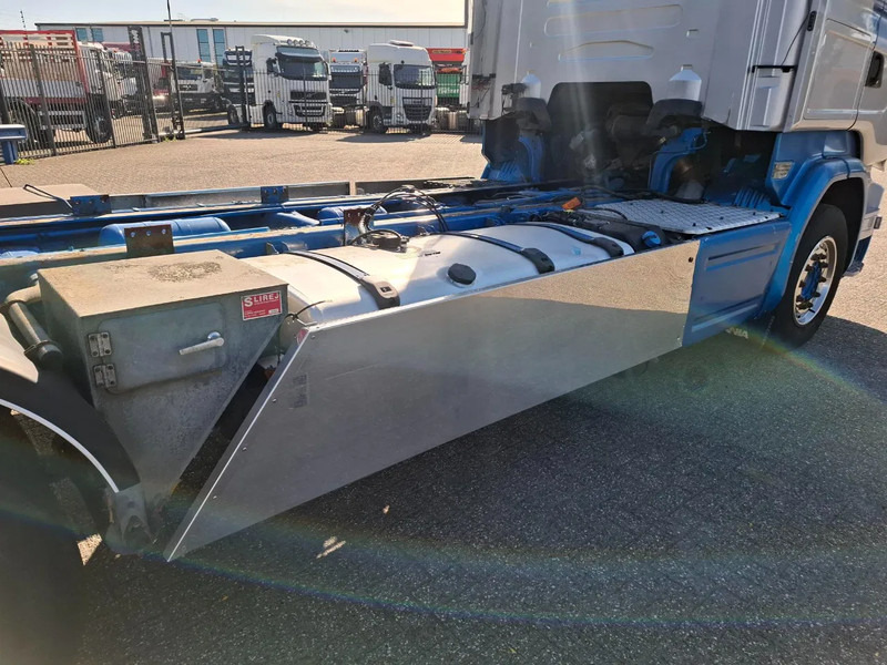 Cab chassis truck Scania R580 V8 / RETARDER / LIFT+LENKACHSE / FULL-AIR / PLATFORM 2000 KG / LEATHER / AIRCO / AUTOMATIC / EURO-6 / 2015: picture 10