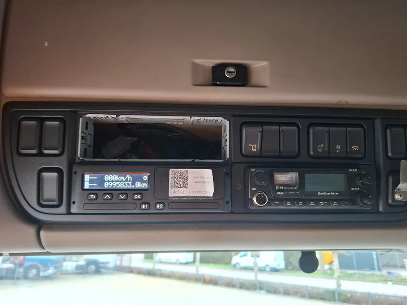 Tractor unit DAF XF106-440 / NL TRUCK / TUV:19-03-2026 / SMART TACHO / ACC / LWDS / FRIDGE / FULL SPOILER / AUTOMATIC / EURO-6 / 2016: picture 19