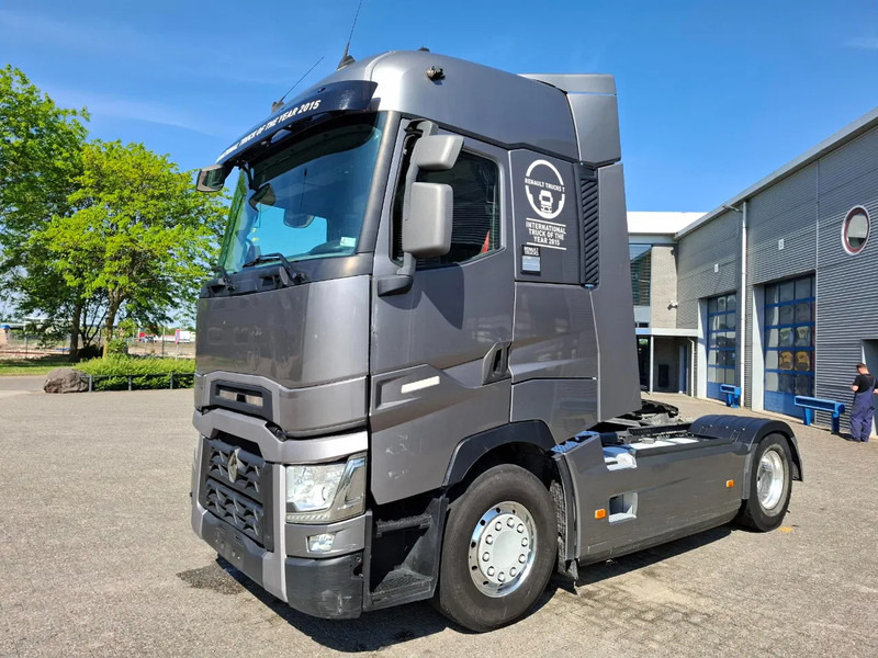 Renault T520 / TUV:29-10-2025 / DOUBLE TANK / PARKCOOL / ALCOA / FRIDGE / 2XBED / AUTOMATIC / EURO-6 / 2015 - Tractor unit: picture 1 Renault T520 / TUV:29-10-2025 / DOUBLE TANK / PARKCOOL / ALCOA / FRIDGE / 2XBED / AUTOMATIC / EURO-6 / 2015 - Tractor unit: picture 1