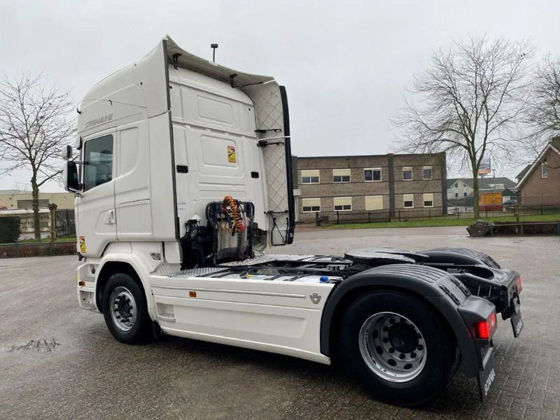 Scania R520 / AUTOMATIC / RETARDER / NAVI /LWDS / PARK-COOL / EURO-6 / 2017 - Tractor unit: picture 3 Scania R520 / AUTOMATIC / RETARDER / NAVI /LWDS / PARK-COOL / EURO-6 / 2017 - Tractor unit: picture 3