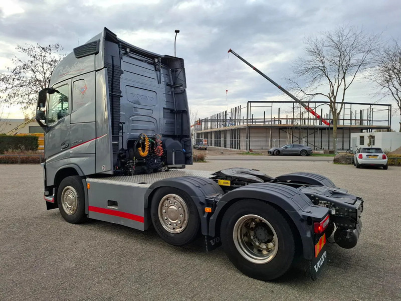 Volvo FH4-500 / I-SAVE / VEB+ / DYNAMIC STEERING / ONLY:590266 KM / NAVI / ACC / LWDS / LIFT AXLE / AUTOMATIC / EURO-6 / 2019 - Tractor unit: picture 3 Volvo FH4-500 / I-SAVE / VEB+ / DYNAMIC STEERING / ONLY:590266 KM / NAVI / ACC / LWDS / LIFT AXLE / AUTOMATIC / EURO-6 / 2019 - Tractor unit: picture 3