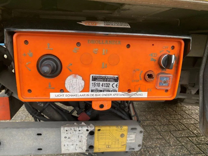 Panel van Volkswagen Crafter / NL VAN / PLATFORM / DOUBLE AIR REAR / TEMPOMAAT / AIRCO / ONLY:228596 KM / MANUAL / EURO- / 2015: picture 16