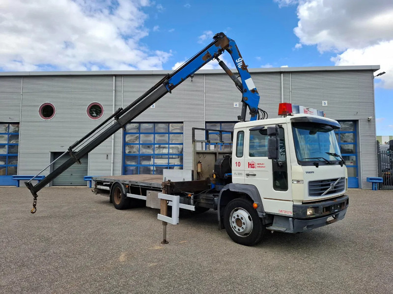 Volvo FL6-220 / HMF 910 / REMOTE / ONLY:493620 KM / AIRCO / FULL-AIR / MANUAL / EURO-3 / 2003 - Crane truck: picture 2 Volvo FL6-220 / HMF 910 / REMOTE / ONLY:493620 KM / AIRCO / FULL-AIR / MANUAL / EURO-3 / 2003 - Crane truck: picture 2