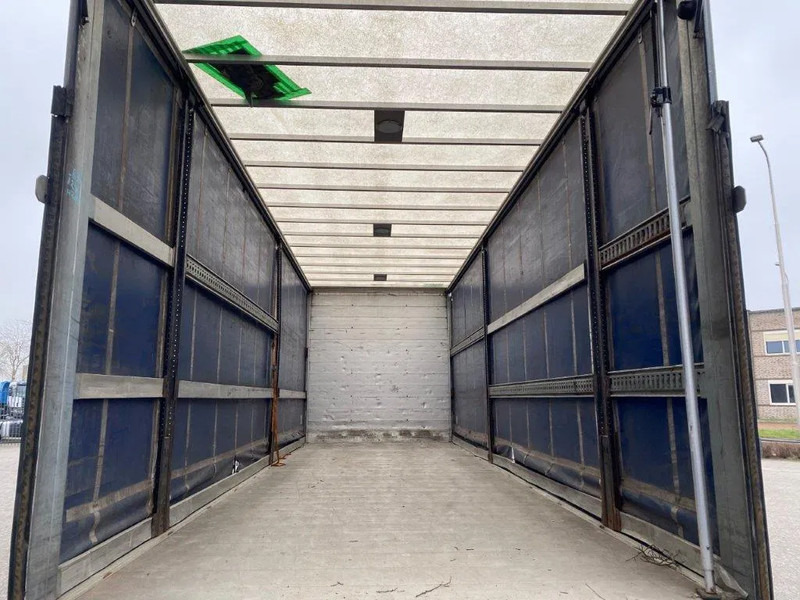 Volvo FM11-330 / LOW KM'S:472120 KM / LWDS / FULL-AIR / NAVI / CURTAIN SAILS / PLATFORM 2500KG / AUTOMATIC / EURO-6 / 2016 - Curtainsider truck: picture 5 Volvo FM11-330 / LOW KM'S:472120 KM / LWDS / FULL-AIR / NAVI / CURTAIN SAILS / PLATFORM 2500KG / AUTOMATIC / EURO-6 / 2016 - Curtainsider truck: picture 5