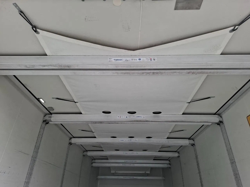 Lease a Volvo FM11-330 / VEB / LWDS / ONLY:442862 KM / CARRIER SUPRA 1250 / DOPPELSTOCK / PLATFORM 2TON / DATALOG / FULL-AIR / TOP CONDITION / Volvo FM11-330 / VEB / LWDS / ONLY:442862 KM / CARRIER SUPRA 1250 / DOPPELSTOCK / PLATFORM 2TON / DATALOG / FULL-AIR / TOP CONDITION /: picture 8 Lease a Volvo FM11-330 / VEB / LWDS / ONLY:442862 KM / CARRIER SUPRA 1250 / DOPPELSTOCK / PLATFORM 2TON / DATALOG / FULL-AIR / TOP CONDITION / Volvo FM11-330 / VEB / LWDS / ONLY:442862 KM / CARRIER SUPRA 1250 / DOPPELSTOCK / PLATFORM 2TON / DATALOG / FULL-AIR / TOP CONDITION /: picture 8