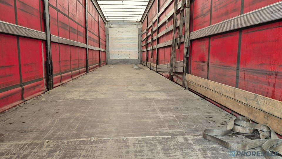 SCHMITZ CARGOBULL SCB S3T MEGA - Curtainsider semi-trailer: picture 4 SCHMITZ CARGOBULL SCB S3T MEGA - Curtainsider semi-trailer: picture 4