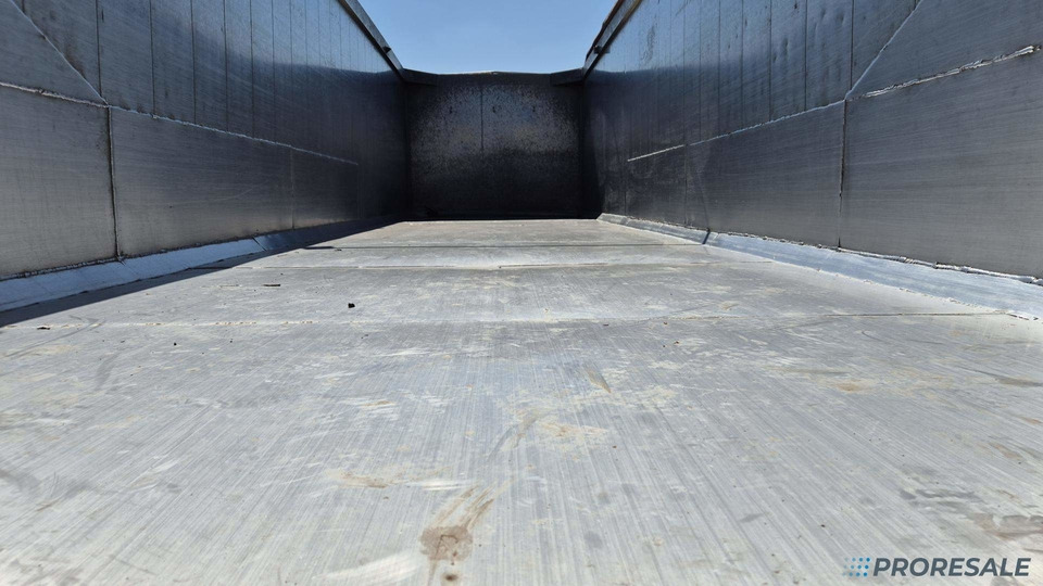 SCHWARZMÜLLER KIS 3/E - sklápěč 50 m3 - Fe / Al - Tipper semi-trailer: picture 4 SCHWARZMÜLLER KIS 3/E - sklápěč 50 m3 - Fe / Al - Tipper semi-trailer: picture 4