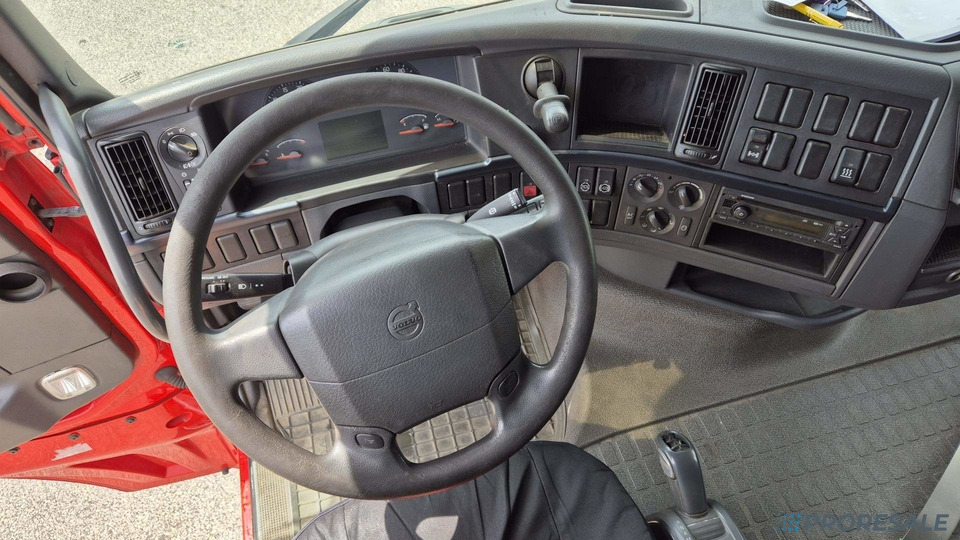 VOLVO FH 13.460 EURO 5/EEV - Tractor unit: picture 4 VOLVO FH 13.460 EURO 5/EEV - Tractor unit: picture 4
