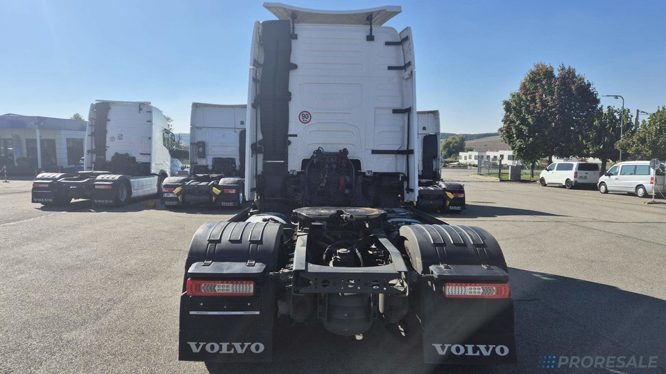 VOLVO FH 460 GLOBE XL EURO 6 TURBOCOMPOUND - Tractor unit: picture 3 VOLVO FH 460 GLOBE XL EURO 6 TURBOCOMPOUND - Tractor unit: picture 3