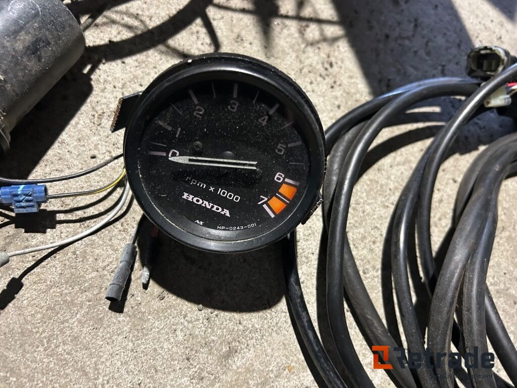 Other machinery 2002 Båtmotor  Honda 130 hk Four Stroke: picture 12