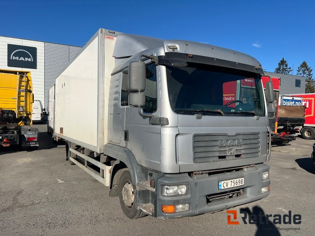 Truck Man TGL12.210 4X2BL - Box truck: picture 3 Truck Man TGL12.210 4X2BL - Box truck: picture 3