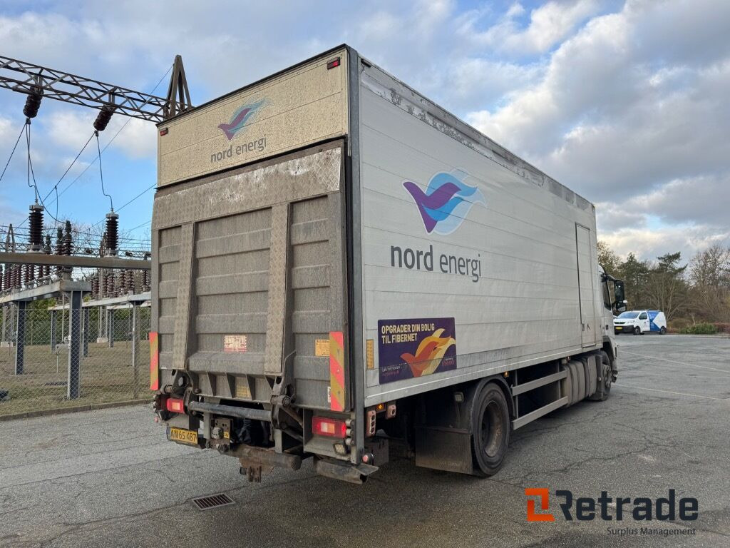 VOLVO FM 330 4X2 - Box truck: picture 3 VOLVO FM 330 4X2 - Box truck: picture 3