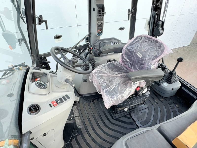 Case 570SV 4WD - 4/1 Bucket / Telescopic Boom / AC - Backhoe loader: picture 5 Case 570SV 4WD - 4/1 Bucket / Telescopic Boom / AC - Backhoe loader: picture 5