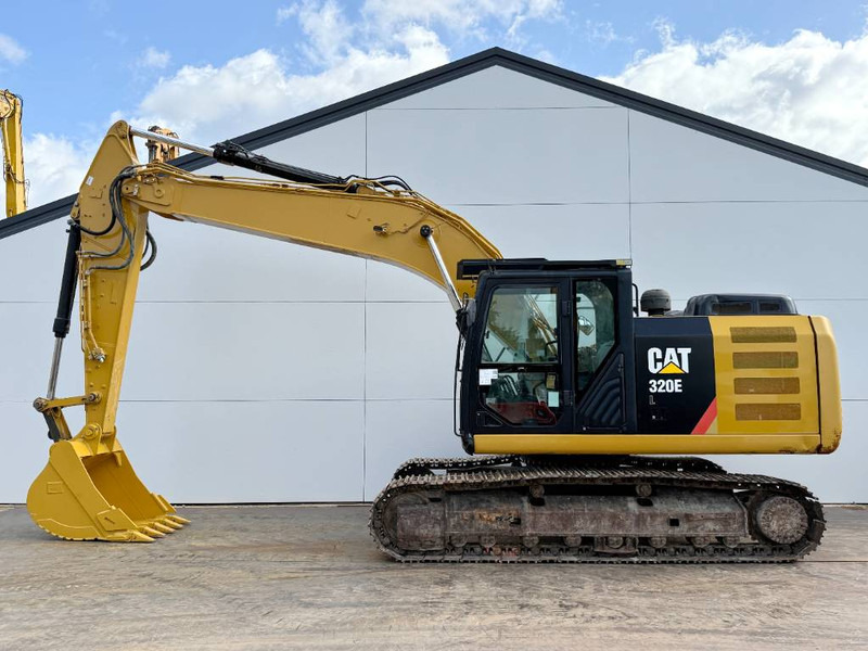 Cat 320EL - New Original Bucket / German Machine - Crawler excavator: picture 1 Cat 320EL - New Original Bucket / German Machine - Crawler excavator: picture 1