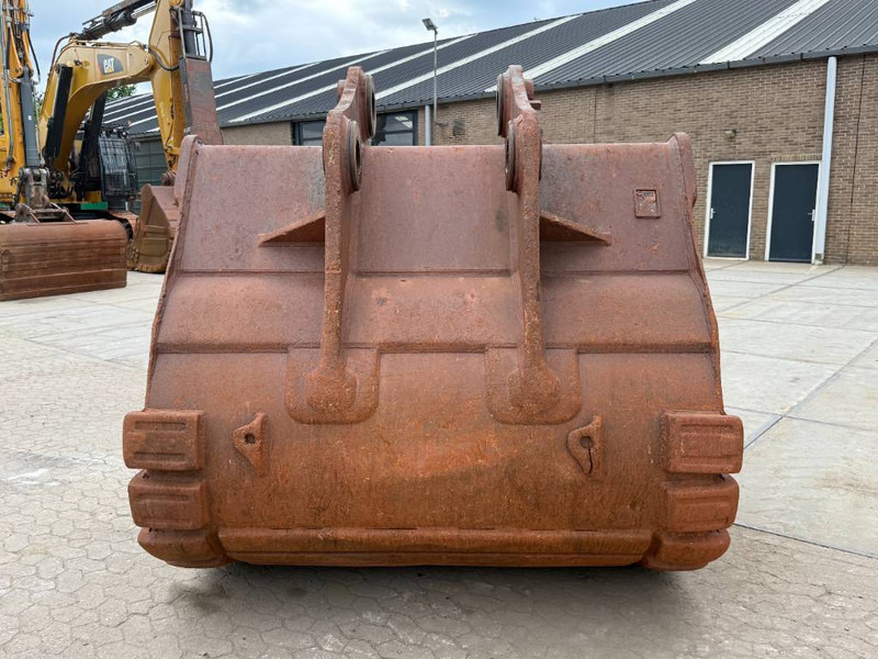 Cat 374 / PC700 Bucket / TOP Condition / Heavy Duty - Bucket for Construction machinery: picture 4 Cat 374 / PC700 Bucket / TOP Condition / Heavy Duty - Bucket for Construction machinery: picture 4