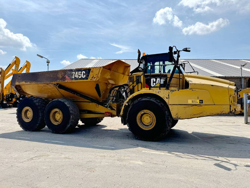 Cat 745C - Central Greasing / Backup Camera - Articulated dumper: picture 5 Cat 745C - Central Greasing / Backup Camera - Articulated dumper: picture 5