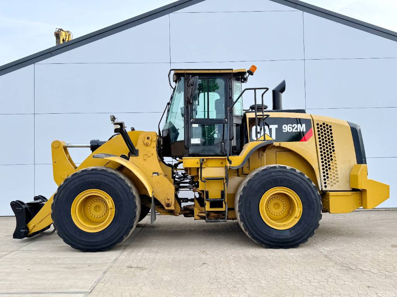 Cat 962M - Third Function / Weight System - Wheel loader: picture 1 Cat 962M - Third Function / Weight System - Wheel loader: picture 1