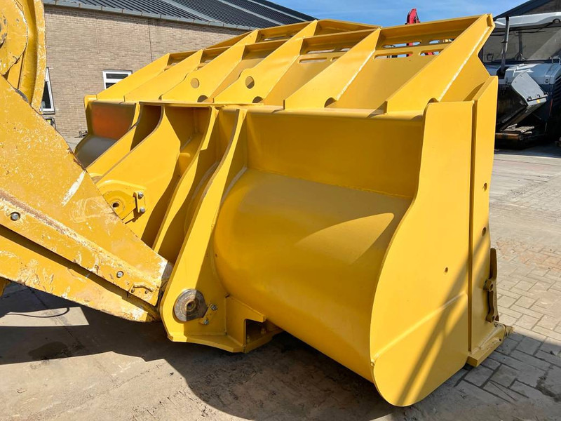 Cat 988K Bucket - New / Unused - Bucket for Construction machinery: picture 3 Cat 988K Bucket - New / Unused - Bucket for Construction machinery: picture 3