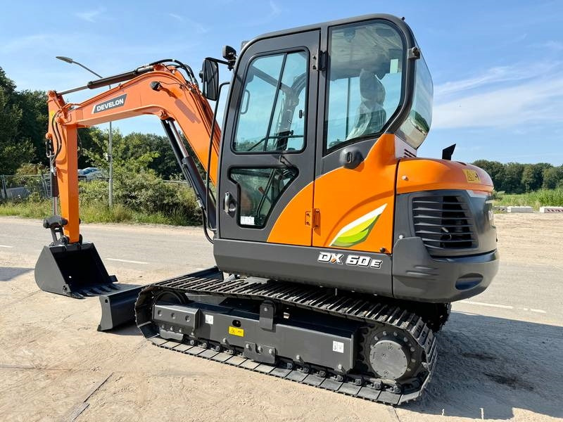 Doosan DX60E-10N NEW! - Mini excavator: picture 3 Doosan DX60E-10N NEW! - Mini excavator: picture 3