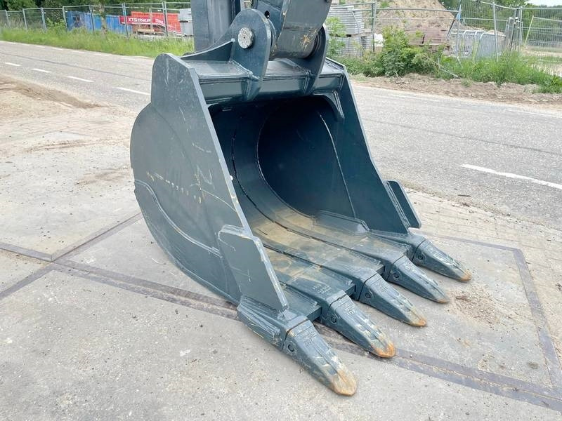 New Excavator Hyundai R245LR - *2025 Model* New / Unused: picture 10