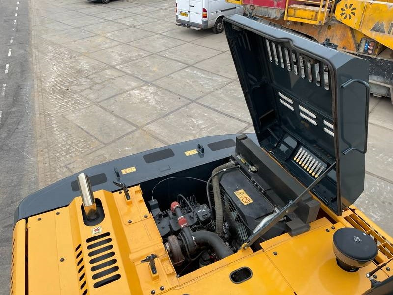New Excavator Hyundai R245LR - *2025 Model* New / Unused: picture 19