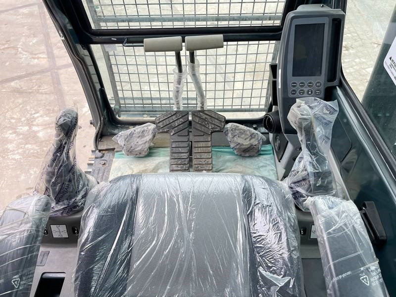 New Excavator Hyundai R245LR - *2025 Model* New / Unused: picture 7
