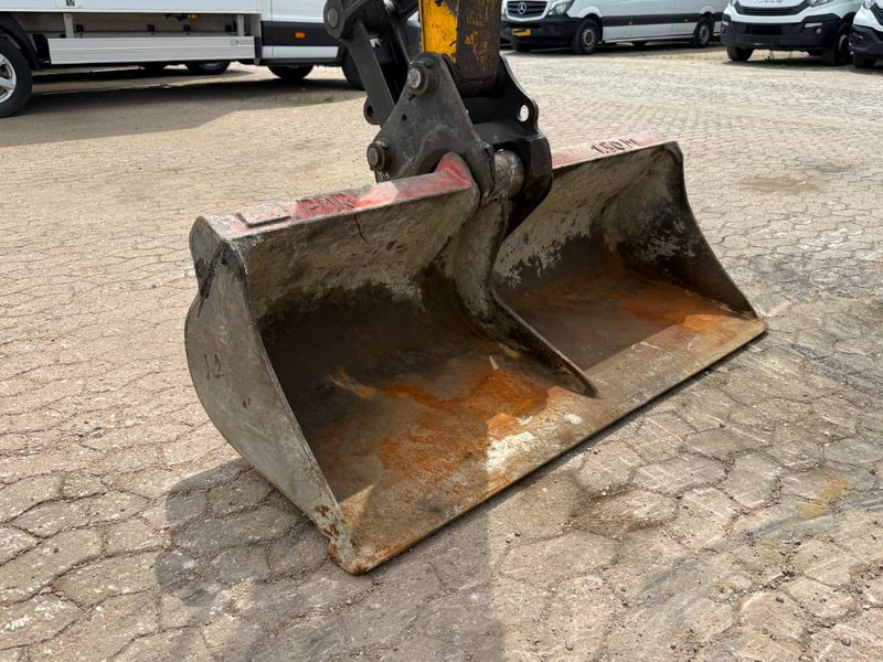 Mini excavator JCB 48Z-1 - Hammer Lines / Quick Coupler: picture 15