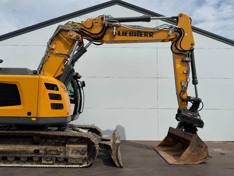 Crawler excavator Liebherr R926LC Compact - Oilquick / TRIMPLE GPS Prepaired: picture 19
