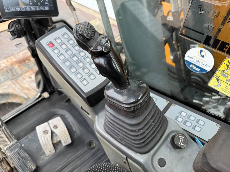 Crawler excavator Liebherr R926LC Compact - Oilquick / TRIMPLE GPS Prepaired: picture 17