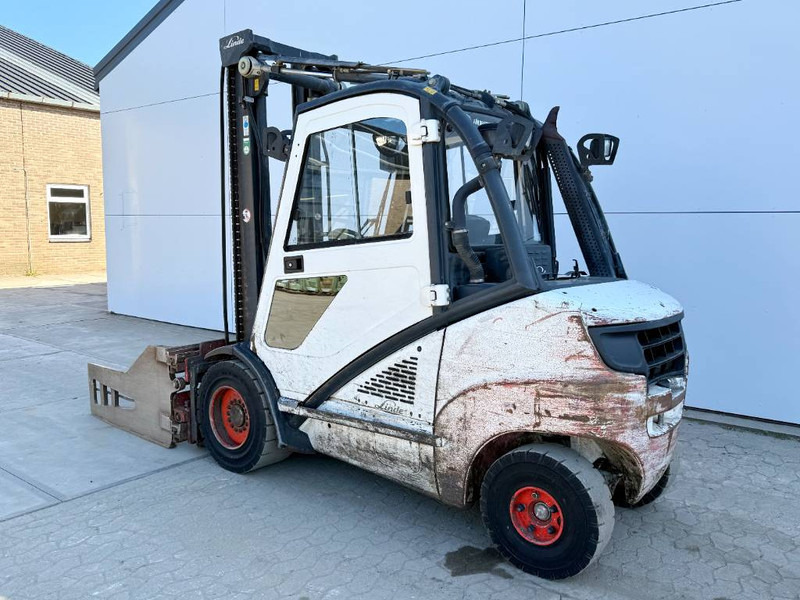 Linde H35D - German Machine Side Shift Fork Positioners - Diesel forklift: picture 3 Linde H35D - German Machine Side Shift Fork Positioners - Diesel forklift: picture 3