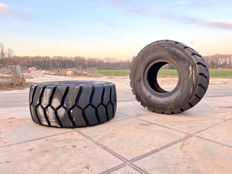 Michelin X Mine D2 45/65R45 Tyre x 2 - Wheels and tires for Construction machinery: picture 1 Michelin X Mine D2 45/65R45 Tyre x 2 - Wheels and tires for Construction machinery: picture 1
