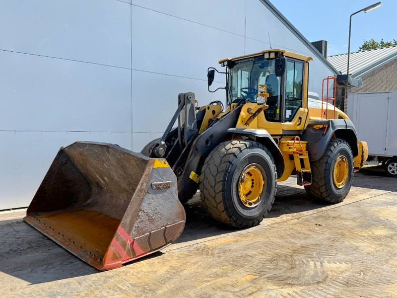 Volvo L120H - 3rd Function / Weight System - Wheel loader: picture 2 Volvo L120H - 3rd Function / Weight System - Wheel loader: picture 2