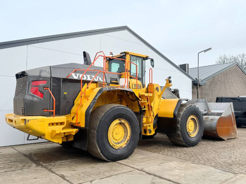 Volvo L350H - Dutch Machine / CDC Steering - Wheel loader: picture 5 Volvo L350H - Dutch Machine / CDC Steering - Wheel loader: picture 5