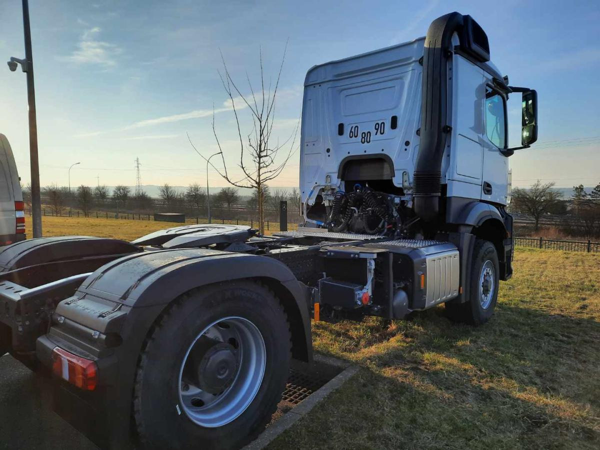 Mercedes Arocs 1851 HAD - Tractor unit: picture 2 Mercedes Arocs 1851 HAD - Tractor unit: picture 2