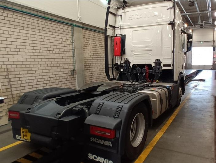 Scania R 450 - Tractor unit: picture 3 Scania R 450 - Tractor unit: picture 3