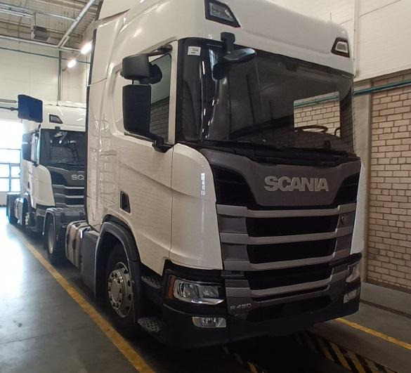 Scania R 450 - Tractor unit: picture 2 Scania R 450 - Tractor unit: picture 2